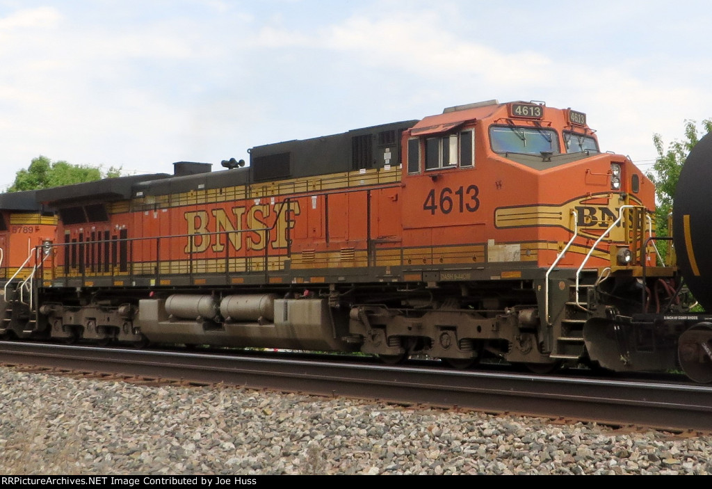 BNSF 4613